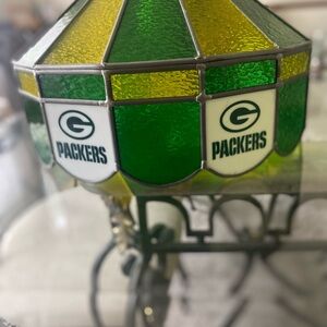 Green Bay Packers, Tiffany ceiling light